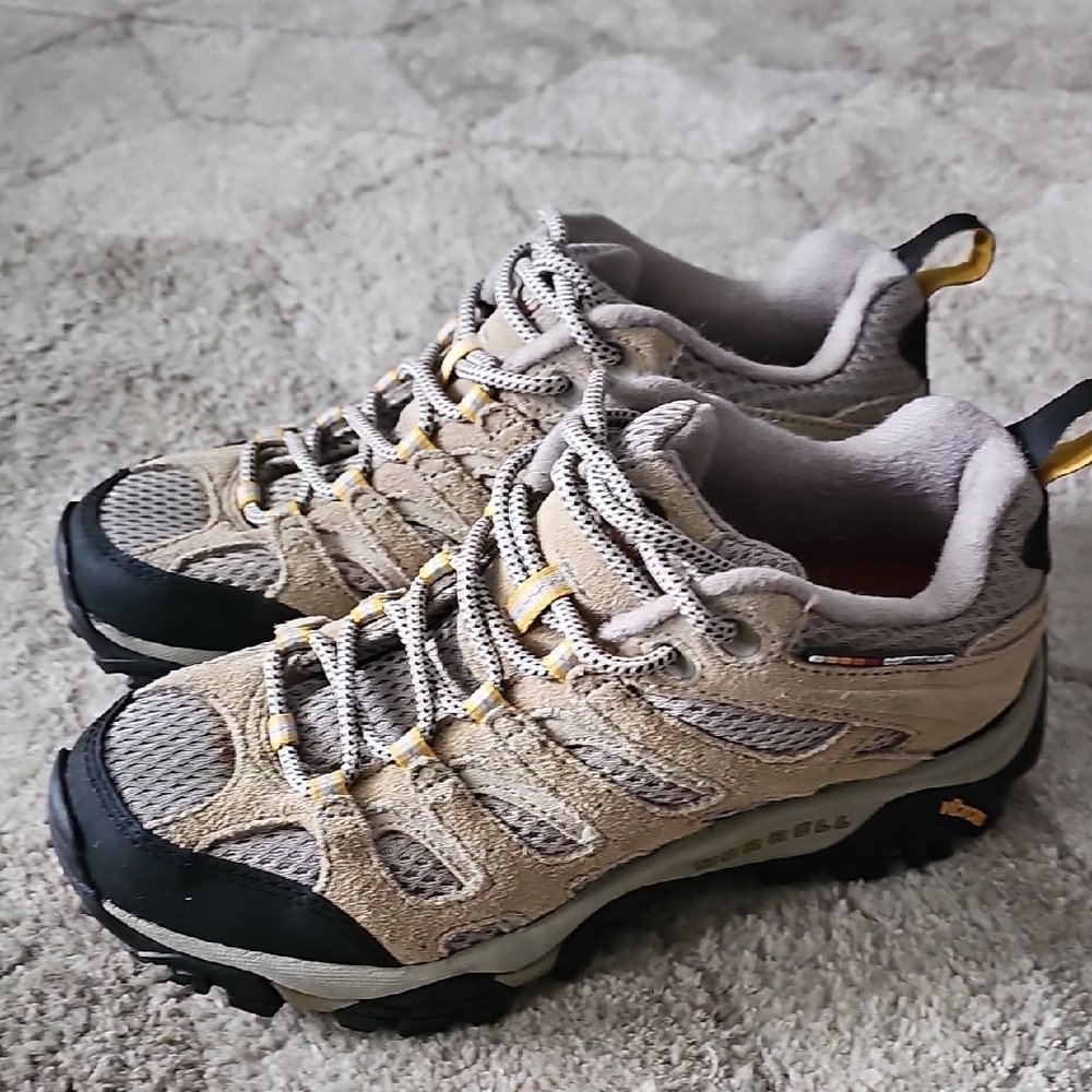 Merrell Womens Hiking Shoes Moab Ventilator Mid J86592 Taupe Beige - Picture 2 of 4